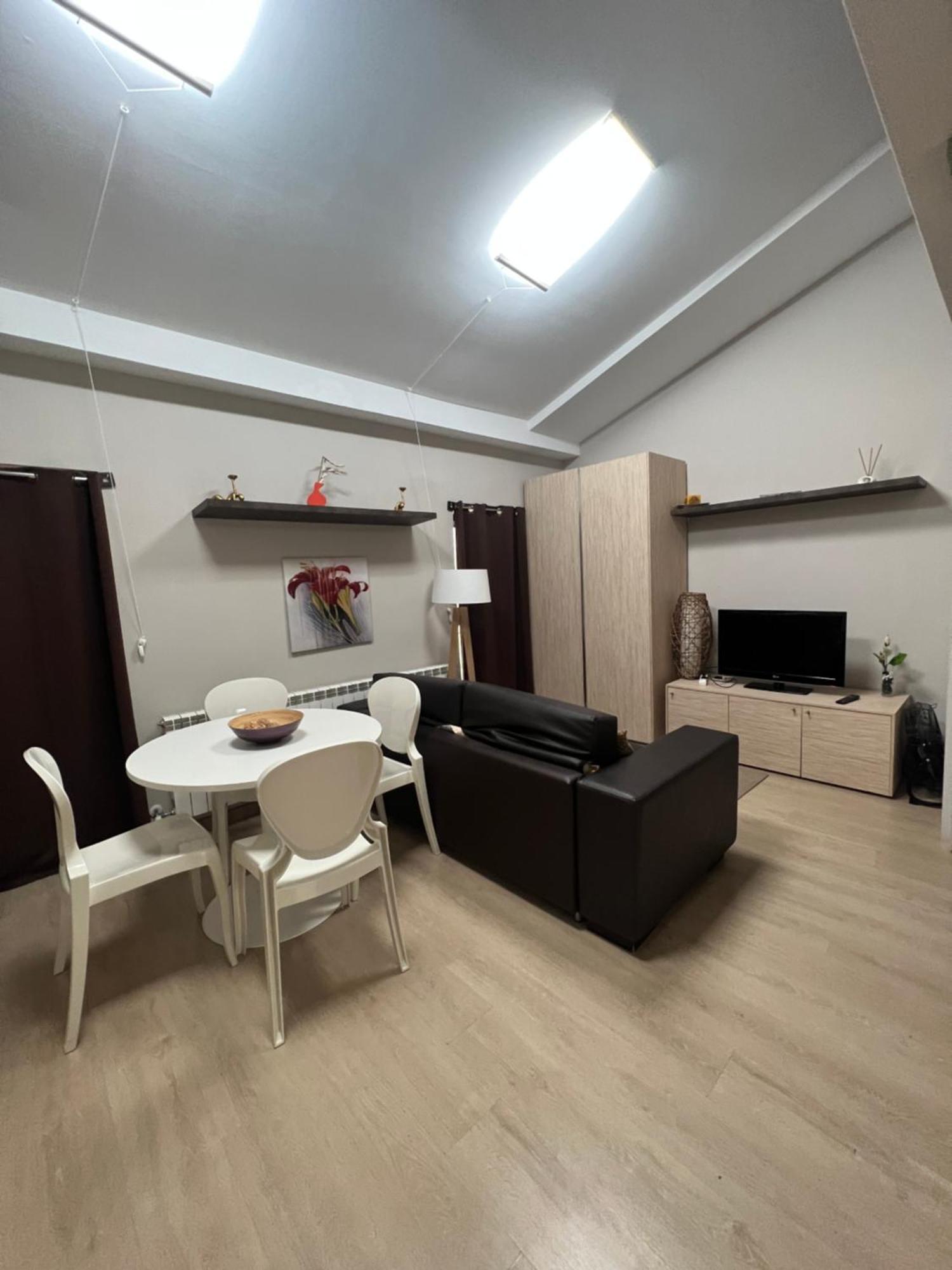 Apartamentos Lorione Olite Kültér fotó